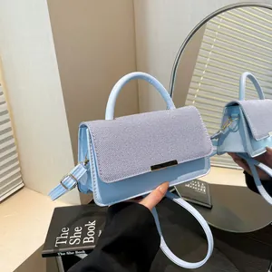 Sac à Main Tendance pour Femme en Cuir PU avec Texture Tissée Patchwork Petit Sac Carré Boucle Métallique Sac à Bandoulière Quotidien