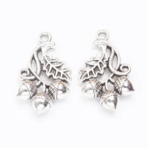 Paire de pendentifs feuille de chêne et gland en alliage de zinc argenté pour bijoux DIY