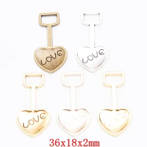 Vintage Zinklegering Hart Schop Hanger Met Love Gravure Voor DIY Sieraden Maken Sleutelhanger Ketting Accessoire