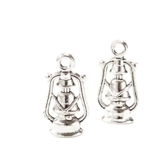 Colgantes de lámpara de aceite retro en aleación de zinc para joyería DIY y llaveros