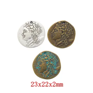 Vintage Alloy Round Portrait Relief Pendants Goddess Roman Style Coin Charms For DIY Necklace Bracelet Jewelry Making Antique Bronze Silver Green Pendants