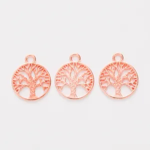 Drie roségouden levensboom hangers met opengewerkt ontwerp voor DIY sieraden maken