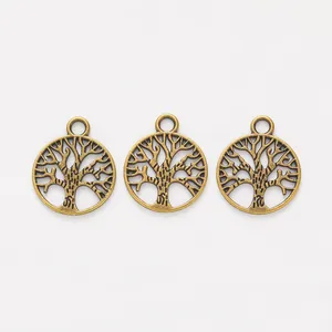 Drie vintage Levensboom hangers van zinklegering voor DIY sieraden maken