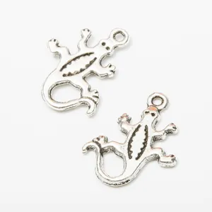 Vintage silver zinc alloy lizard charms for DIY jewelry making with realistic textures