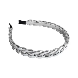 Stylischer silberner Panzerketten-Haarreif mit Hochglanzfinish und schwarzen Stoffenden
