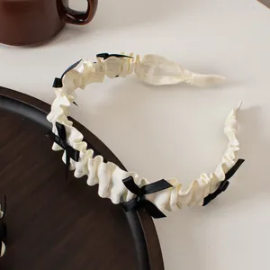 Serre-tête plissé blanc élégant avec nœuds en ruban noir style Lolita adorable