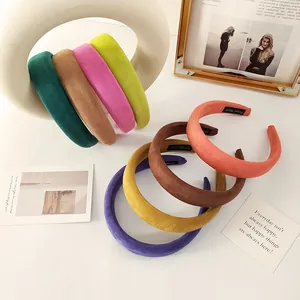 Diademas acolchadas de terciopelo en varios colores para un elegante estilo francés