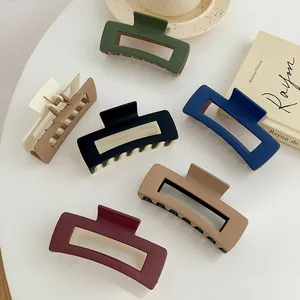 Korean Style Matte Acrylic Large Hair Claw Geometric Hollow Color Block Shark Clip Fashion Hair Accessory For Women Daily Use