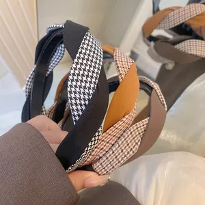 Vintage Houndstooth Twisted Wide Brim Headband For Women Elegant Fabric Geometric Knot Hair Band Retro Stylish Headpiece Hair Accessories