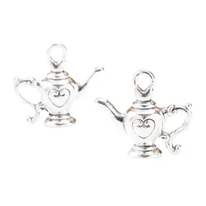 Paire de breloques théière vintage en alliage de zinc avec gravure de cœur pour bijoux DIY