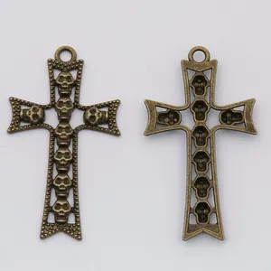 Colgante cruz de calavera en bronce vintage para joyería punk y accesorios de bricolaje