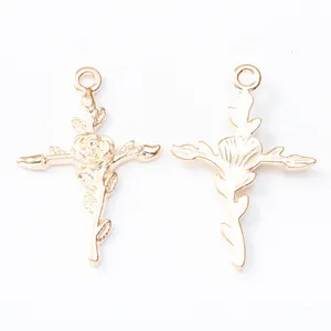 Pendentif croix rose en alliage doré pour création de bijoux DIY avec vue recto verso