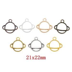 Vintage Zinklegierung Saturn Planet Anhänger DIY Schmuckherstellung Zubehör Galvanisierte Metallanhänger Für Halskette Ohrring Dekor