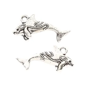 Vintage silver orca whale pendant charms in zinc alloy for DIY jewelry making