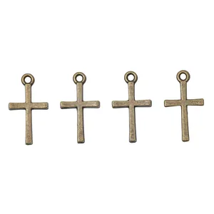 Set van vier vintage bronzen kruishangers met antieke afwerking voor DIY-sieraden maken