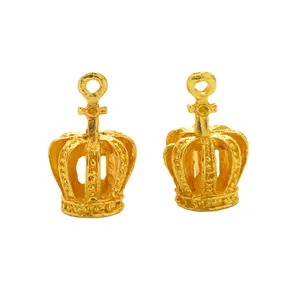 Pair of vintage hollow 3D crown alloy pendants in gold finish for DIY jewelry making