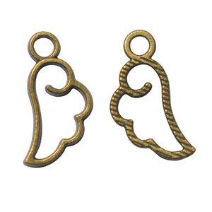 Vintage style antique bronze zinc alloy wing pendants for DIY jewelry making accessories