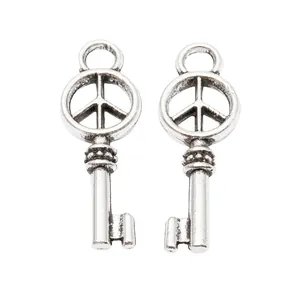 Pendentifs clés symbole de paix en alliage argent antique pour bijoux DIY