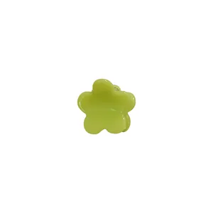 Green flower claw hair clip for women with a minimalist five-petal floral design
