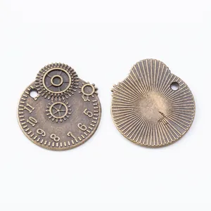 Colgante steampunk de bronce con engranajes y números para la creación de joyas artesanales