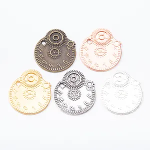 Cinco colgantes de reloj steampunk en bronce, oro y plata para bisutería DIY