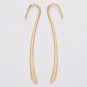 Paire de boucles d'oreilles minimalistes en alliage doré avec crochets longs incurvés