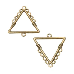 Antik-Bronze-Dreieck-Legierungsverbinder für Schmuck mit vier Schlaufen-Anhängern