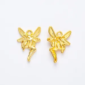 Gouden engel fee bedeltjes voor DIY sieraden, getoond in voor- en achteraanzicht