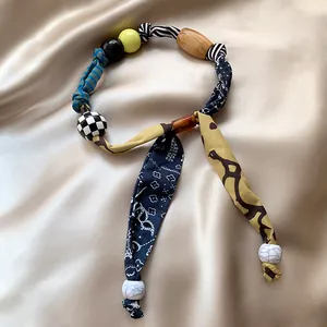 Collana a Sciarpa con Stampa Leopardata Bohemian Maillard per Donna Gioielli con Ciondolo a Cuore in Tessuto Spliced Retro