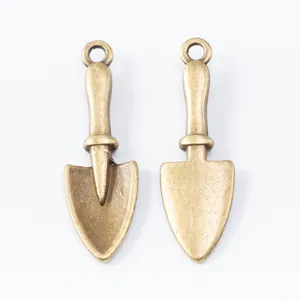 Vintage bronze shovel charms in zinc alloy, metal pendants for DIY jewelry making and crafts