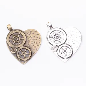 Ciondoli cuore steampunk con ingranaggi in bronzo e argento per gioielli fai da te