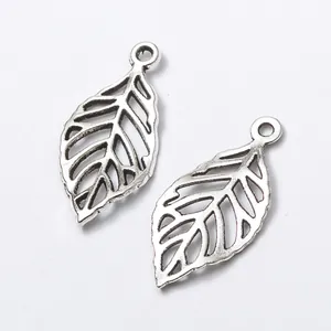 Paire de pendentifs vintage en alliage de feuilles argentées pour la création de bijoux
