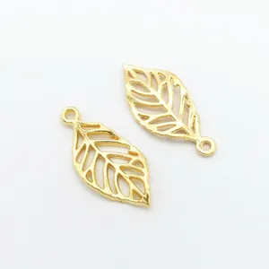 Pendentifs feuilles dorées ajourées en alliage de zinc pour création de bijoux DIY