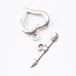 Fermoir à bascule en forme de cœur en argent antique pour la création de bijoux