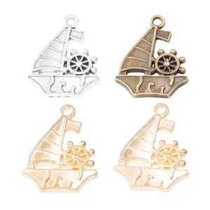Set van vier vintage zinklegering zeilboot hangers voor doe-het-zelf sieraden maken