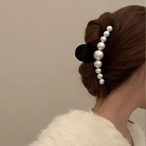 French Vintage Artificial Pearl Hair Claw For Women Elegant Black Velvet Flocking Hair Clip With Large White Imitation Artificial Pearls Hair Accessory