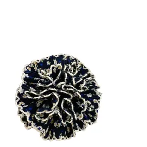 Coletero con estampado floral y borde de encaje en azul oscuro para peinados suaves