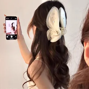 Pince à cheveux papillon en maille blanche élégante avec strass pour coiffure