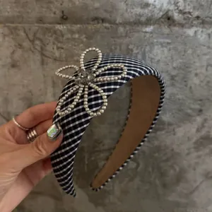 Plaid sponge headband with crystal pearl flower for women, elegant wide hair accessory