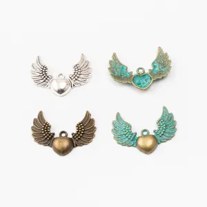 Pendentifs ailes de cœur vintage en alliage de zinc, argent, bronze et patine