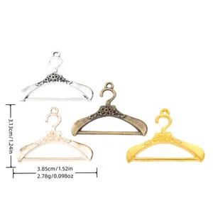 Dijes Colgantes de Aleación Vintage en Forma de Percha con Flores para Bisutería DIY Oro Plata Bronce Antiguo Solo Colgante Sin Cadena