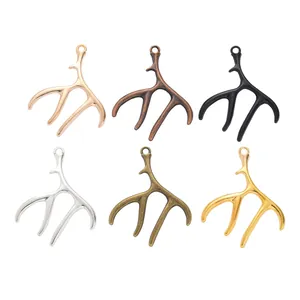 DIY Vintage Geweih Anhänger aus Legierung in sechs Farben für handgemachten Schmuck