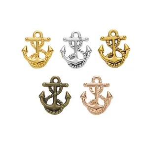 Set di 5 ciondoli a forma di ancora in lega in vari colori metallici per gioielli DIY
