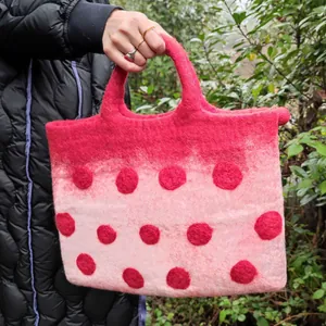 Wool Felt Laptop Handbag Cute Mori Style Gradient Polka Dot Tote Bag Handmade Commuter Plush Handbag For Women Laptop Case