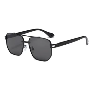 Occhiali da Sole alla Moda in Metallo con Doppio Ponte per Uomo Protezione UV400 Occhiali da Pilota Quadrati Outdoor