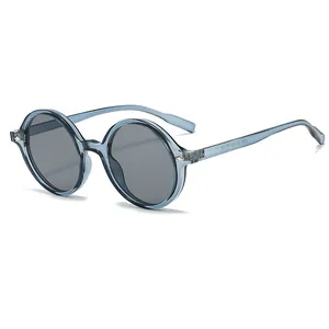 Retro runde hellblaue transparente Sonnenbrille mit dunkelgrauen UV-Schutzgläsern
