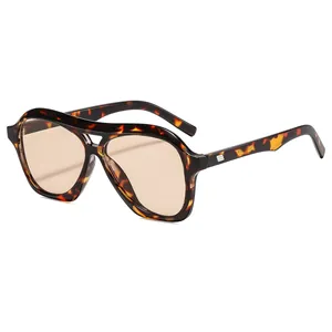 Retro oversized aviator sunglasses with tortoise frame and double bridge styling