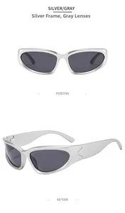 Vista frontal y lateral de gafas de sol deportivas Y2K plateadas con lentes grises