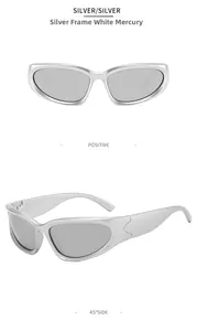 Vista frontal y lateral de gafas de sol de ciclismo plateadas con lentes de espejo