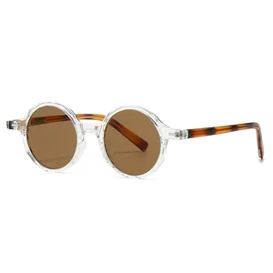 Lunettes de soleil ovales rétro avec monture TR transparente et branches en écaille